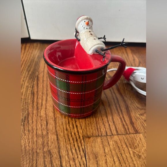 Scentsy MELT MY HEART  Wax Warmer Plaid Coffee Mug Snowman Element - Picture 2 of 6